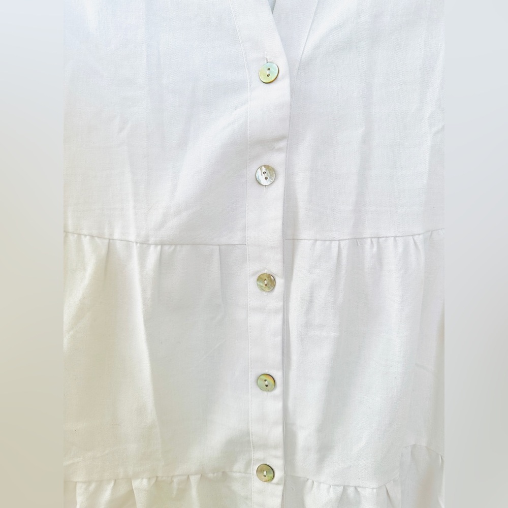 White collar dress w/ buttons - Picture 6 of 7
